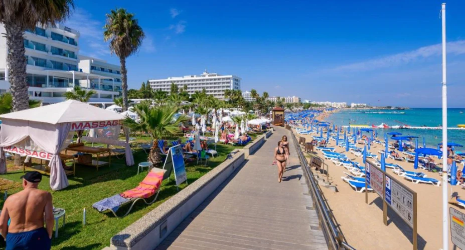 Melini Hotel Suites Protaras: A Stylish Seaside Escape